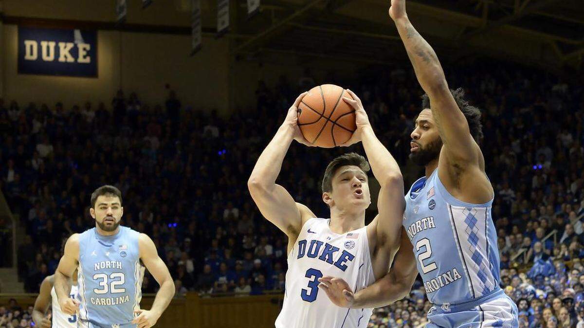 Duke's Grayson Allen (3) moves in against UNC Joel Berry II (2) in the first half at Cameron Indoor Stadium In Durham, N.C. Saturday, March 3, 2018.
