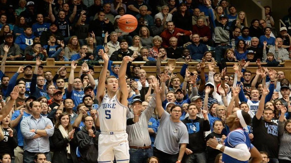 Duke guard Luke Kennard (5) goes up for a three pointer in the Blue Devils’ 65-55 win over Tennessee State on Dec. 19. Kennard finished the game with 24 points.