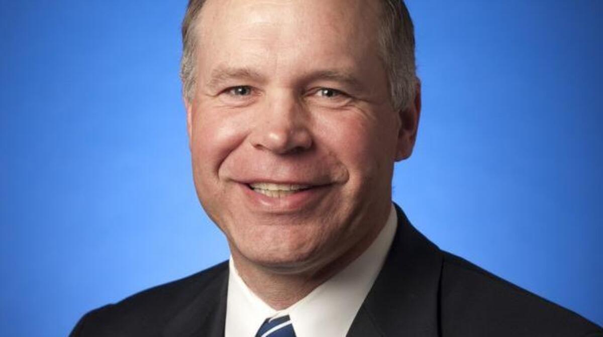 Duke defensive coordinator Jim Knowles is leaving the Blue Devils for the same job at Oklahoma State.