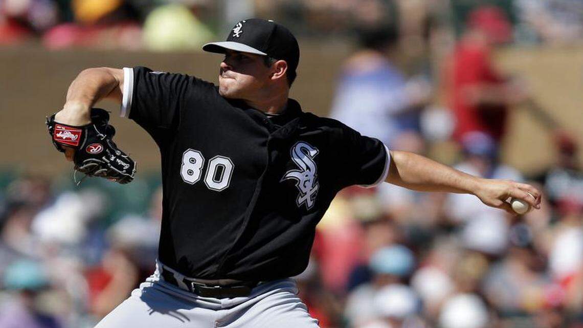 
Chicago White Sox pitcher Carlos Rodon works against the Arizona Diamondbacks in the first inning of a spring training exhibition baseball game Monday, March 16, 2015, in Scottsdale, Ariz. 
