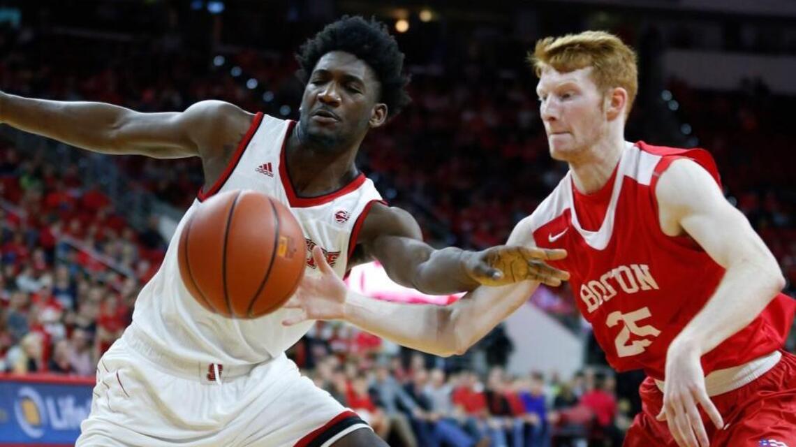 Forward Darius Hicks intends to transfer from NC State