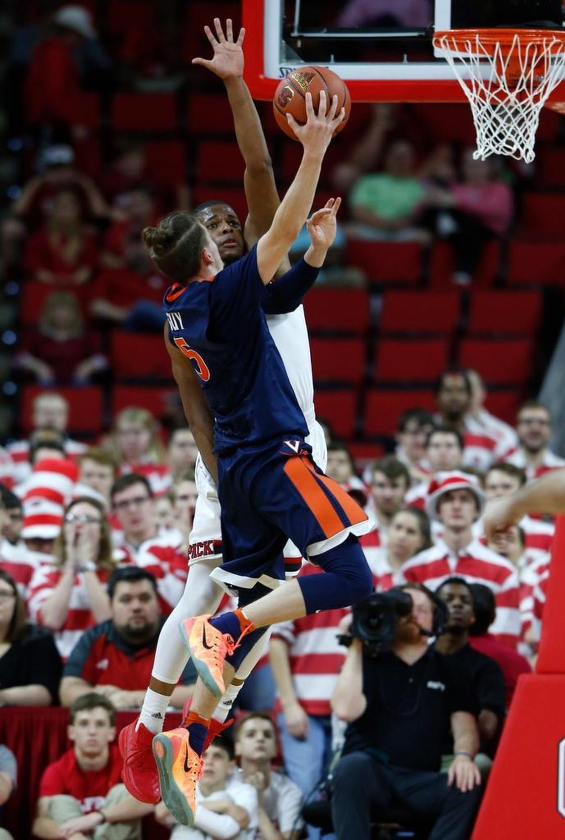 Dennis Smith Jr. defends Virginia’s Kyle Guy on Feb. 25.