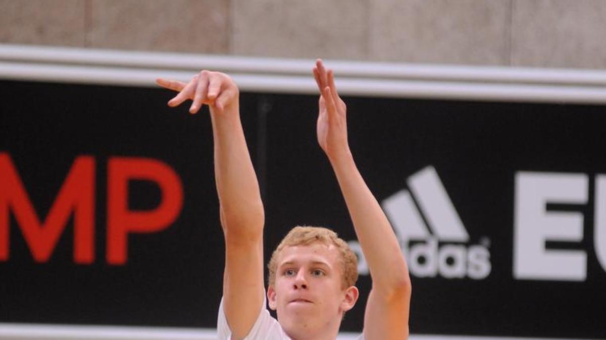 
Maverick Rowan, above, ranked as the No. 37 prospect in the class of 2015 by Scout, gives N.C. State another strong outside shooting option to go with West Virginia transfer Terry Henderson.


