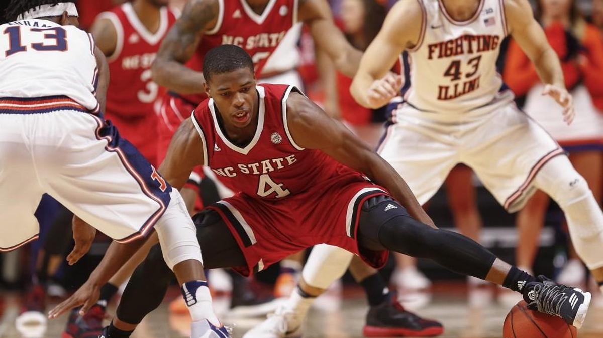 N.C. State’s Dennis Smith Jr. stops the ball with his foot during the game against Illinois.
