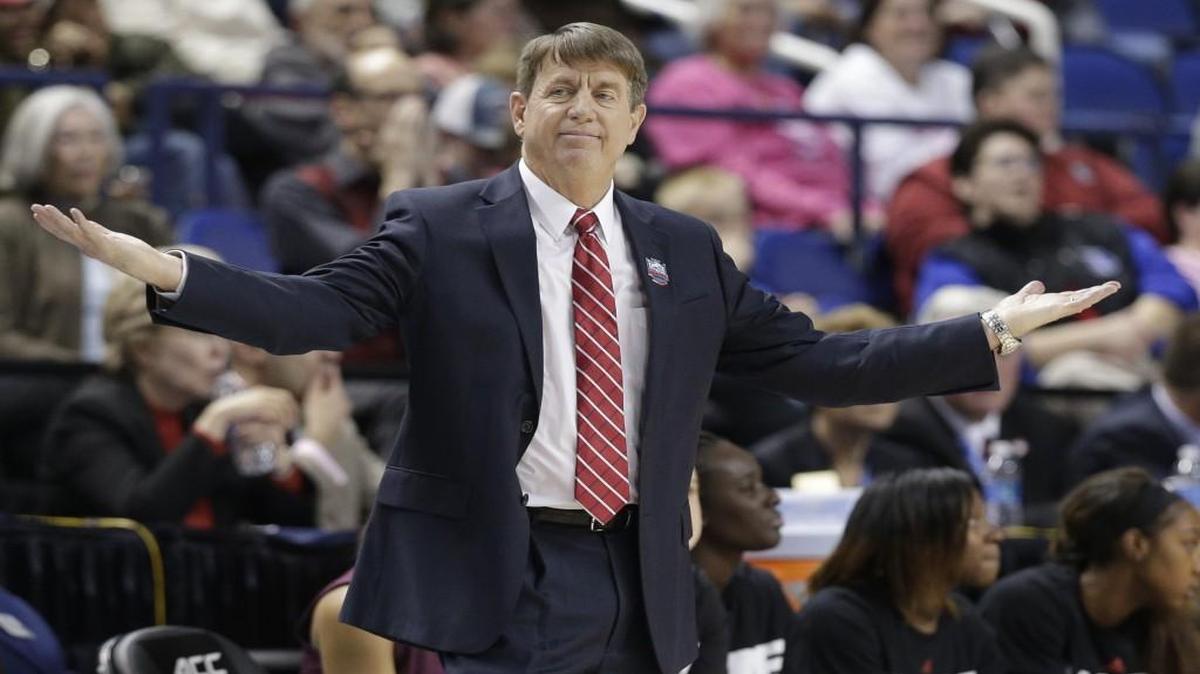 N.C. State head coach Wes Moore reacts to a call during the first half against Syracuse in the ACC tournament in Greensboro.
