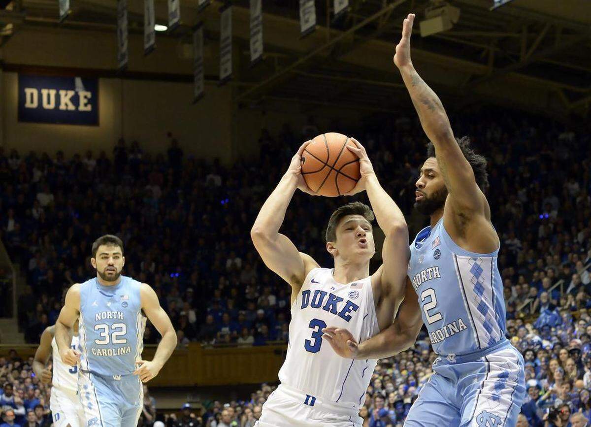 Duke's Grayson Allen (3) moves in against UNC Joel Berry II (2) in the first half at Cameron Indoor Stadium In Durham, N.C. Saturday, March 3, 2018.