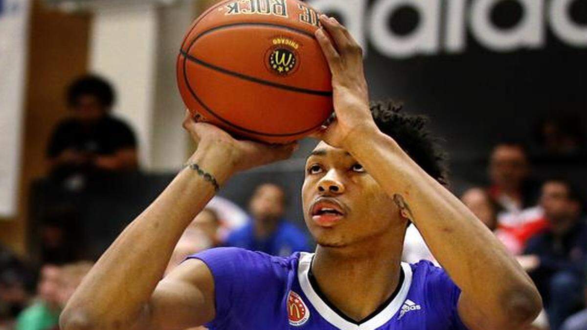 
UNC  is pursuing Kinston High standout Brandon Ingram.
 
