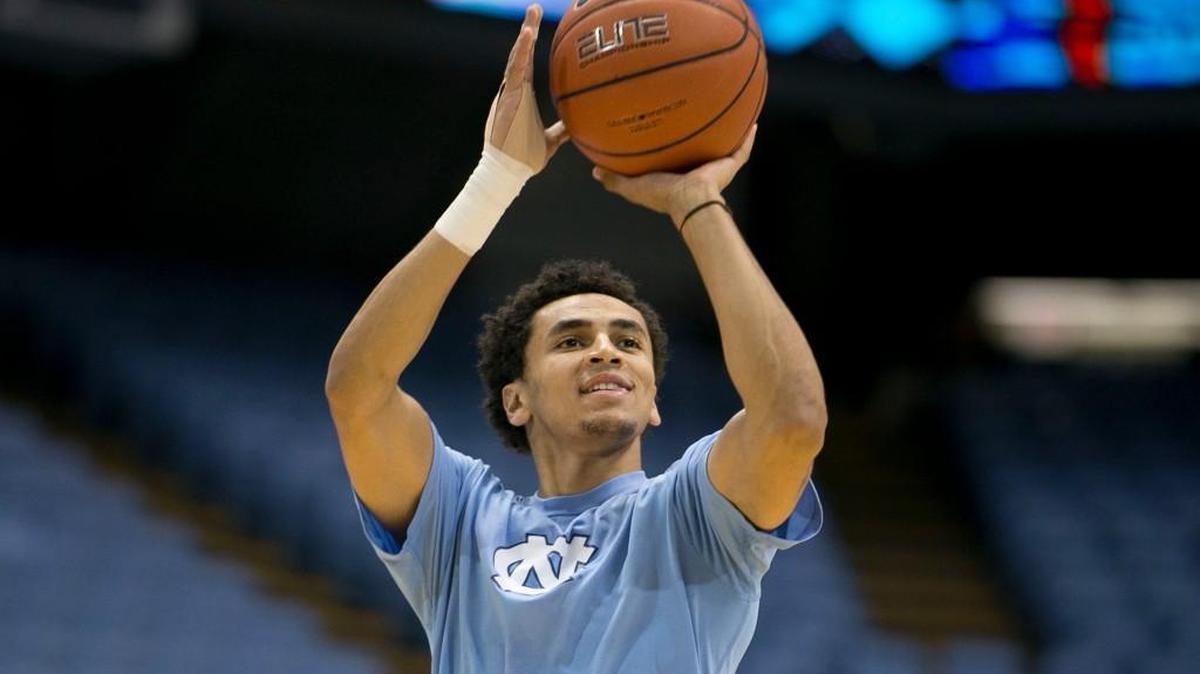 North Carolina’s Marcus Paige (5) shoots with his teammate prior to the Tar Heels’ game against Wofford on Wednesday.