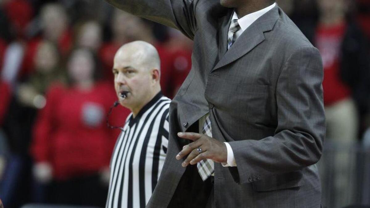 Danny Manning’s Wake Forest squad posted a 13-19 record, 5-13 in the ACC, in his first season as head coach. The Deacons return their top five scorers, but they will be without their top player, Codi Miller-McIntyre, until at least Nov. 23.