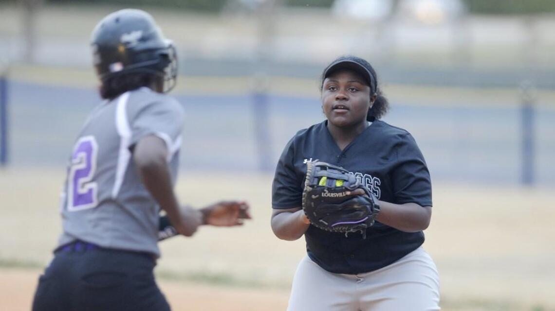 Southeast Raleigh softball bounces back to top Broughton