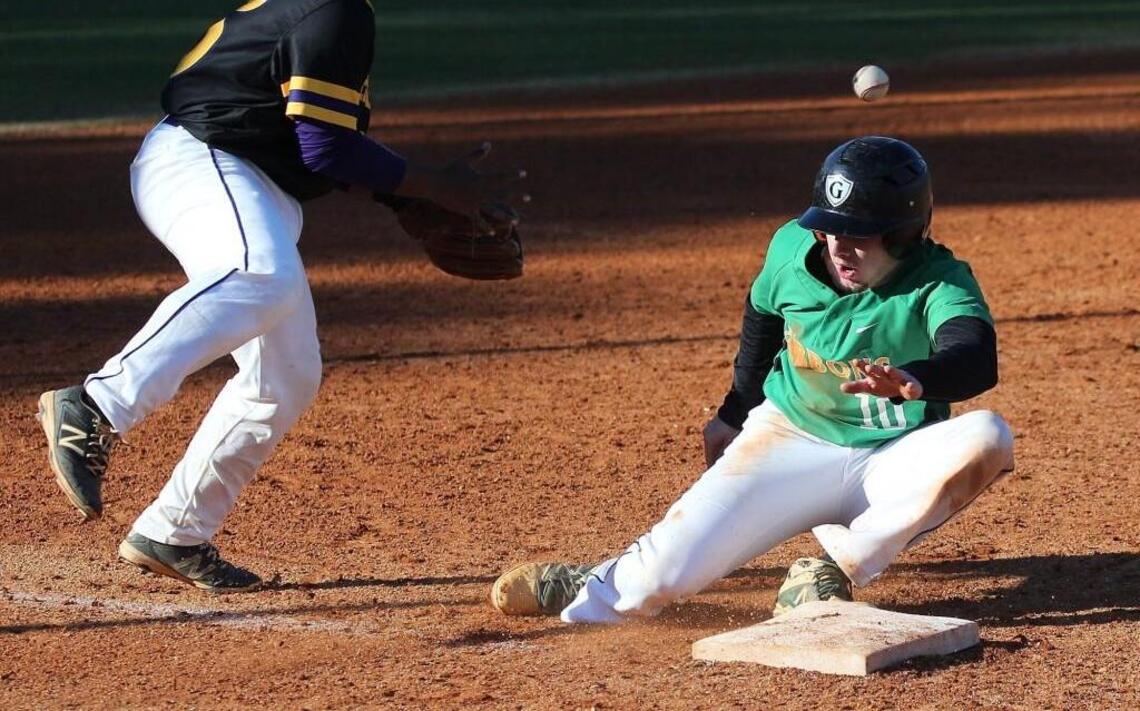 Cardinal Gibbons stays undefeated, bests Riverside