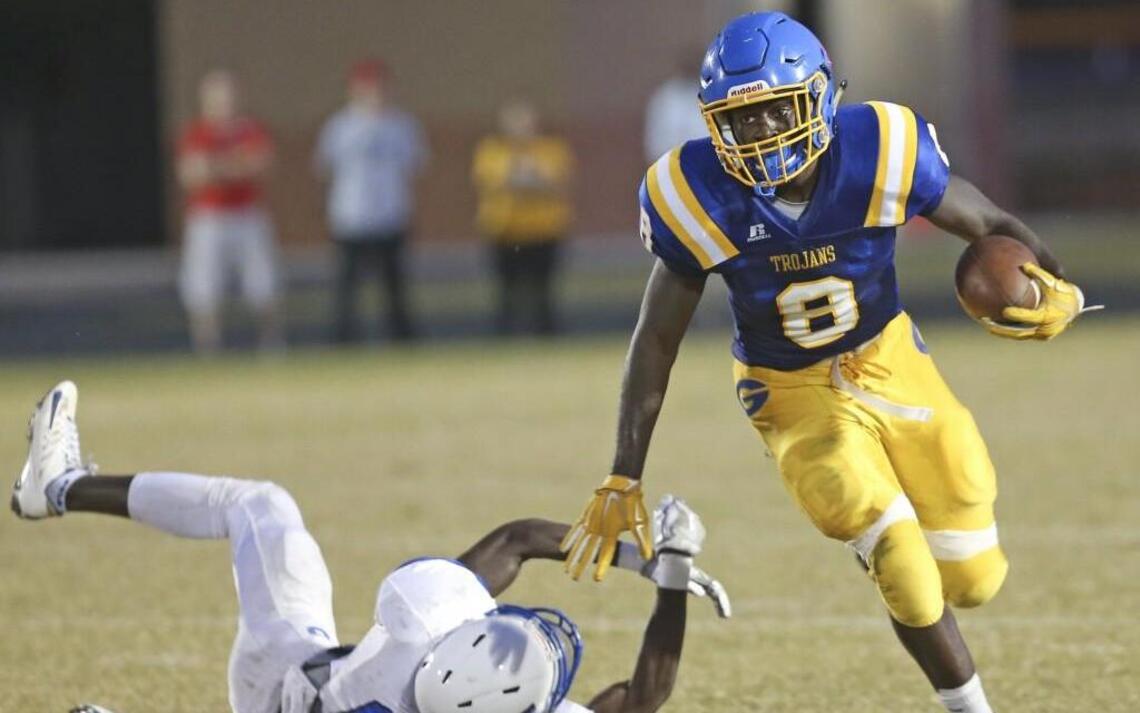 Garner football hits on all cylinders against Clayton