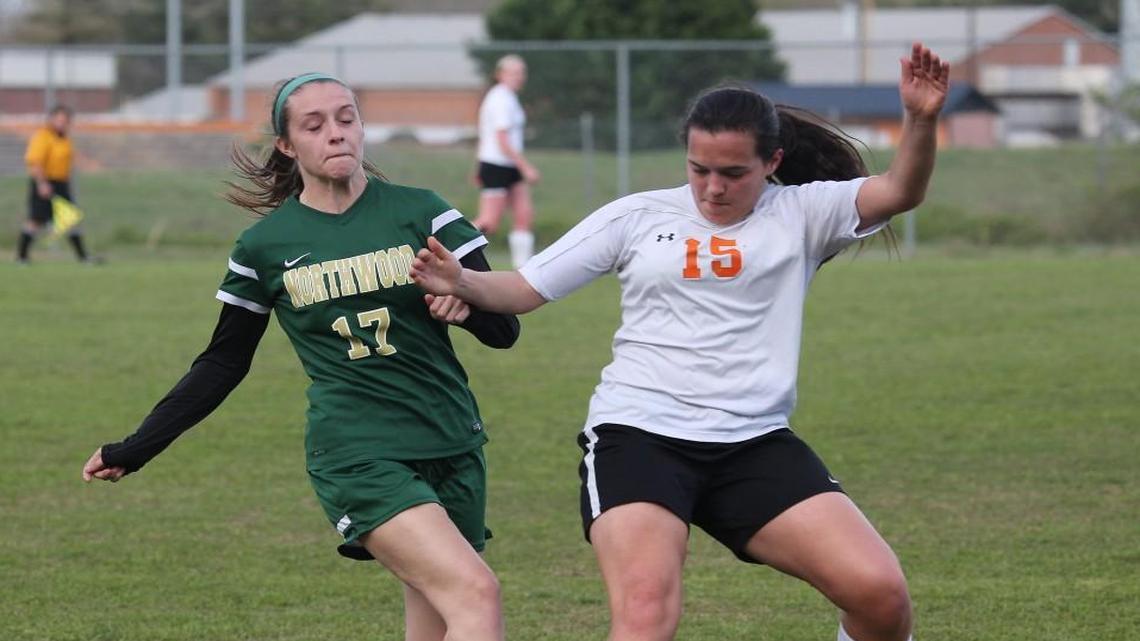 Orange girls soccer holds off Northwood