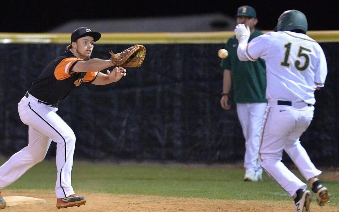 Fuquay-Varina baseball tops Bunn, ends WCBI 3-0