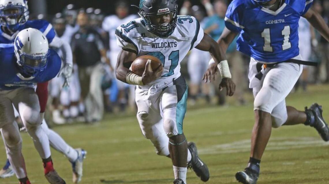 West Johnston shutout of Clayton sets up football showdown with Garner