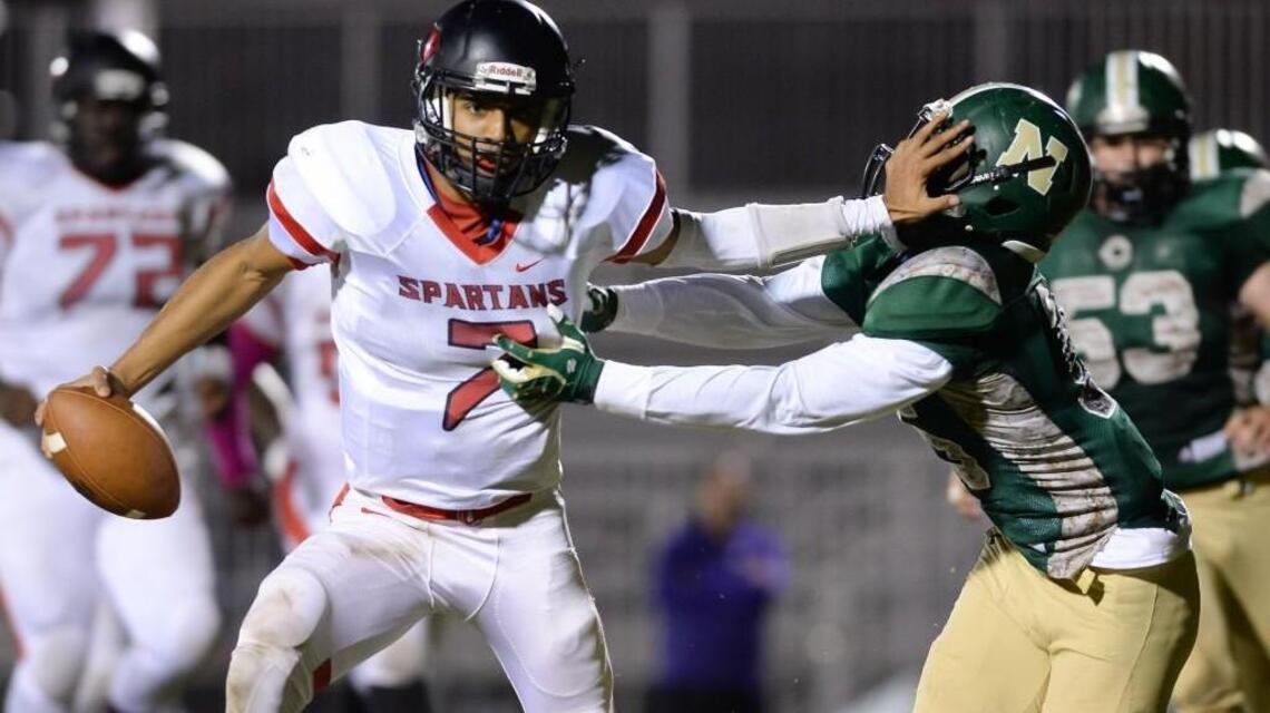 Jalen Greene leads Southern Durham football by Northwood