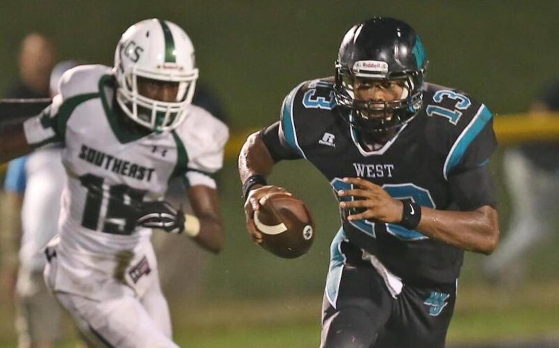 West Johnston stymies Southeast Raleigh football