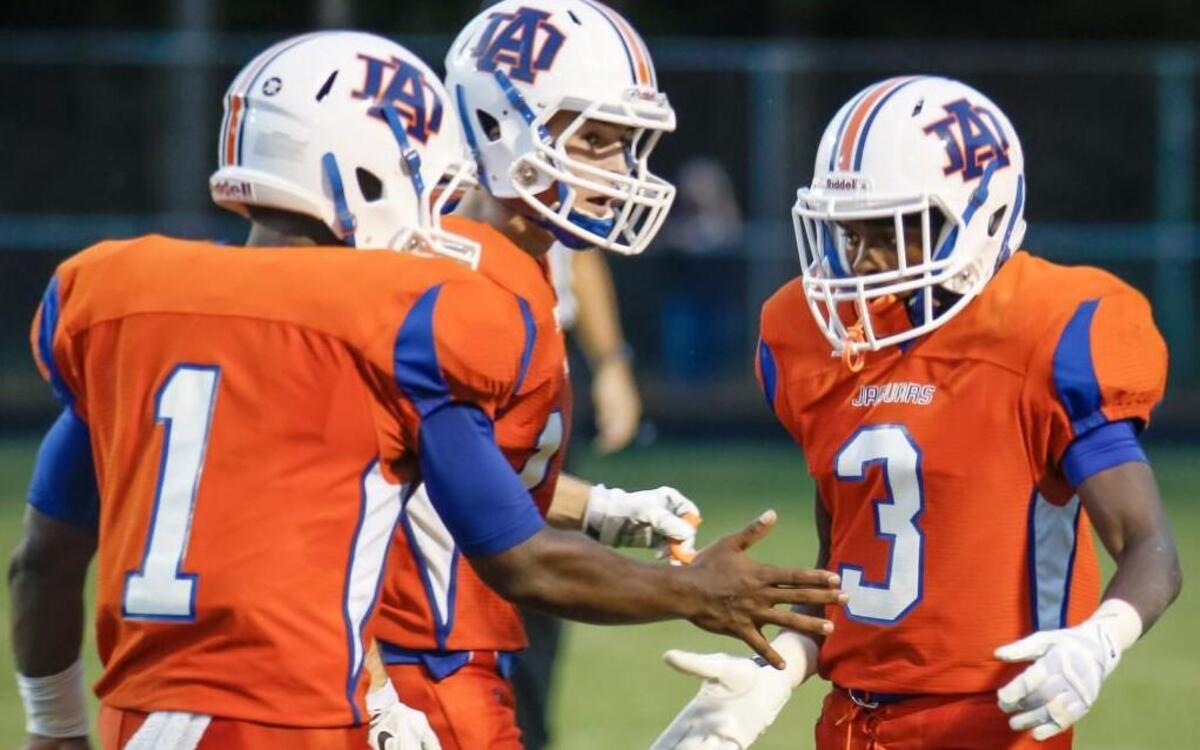 
The Lee County Yellow Jackets football team played at the Athens Drive Jaguars on Friday, September 5, 2014. Lee County won the game 13-7. 
