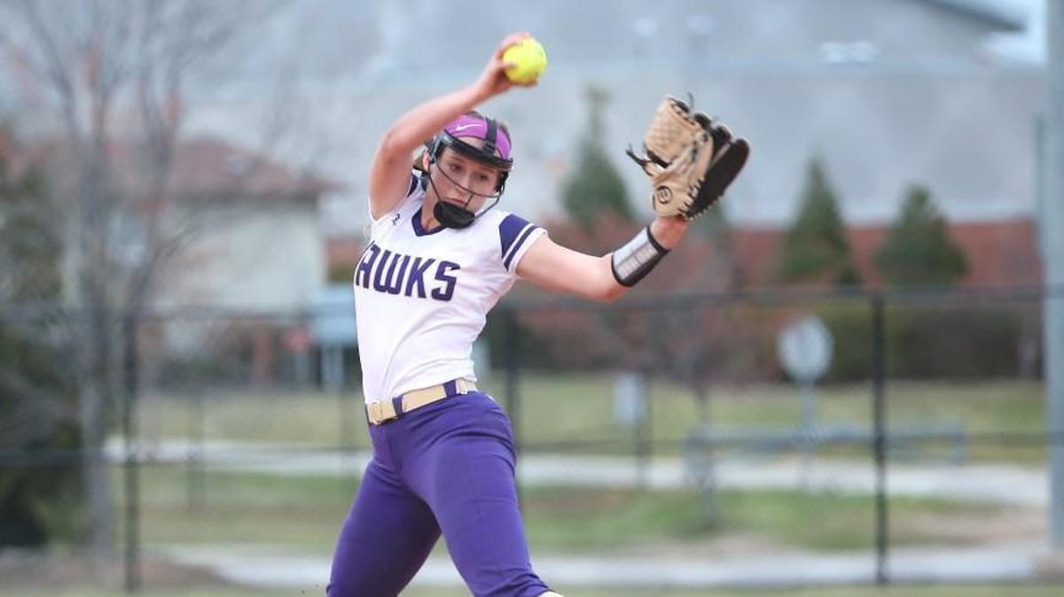 Holly Springs’ Sydney Collins (6) throws in the early innings on March 27, 2018 against Garner.