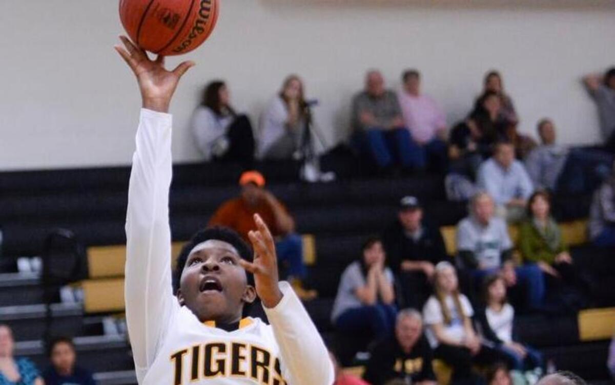 Alliyah Chaplin (45) of Chapel Hill runs past Erika Nettles (14) for a layup as the Tigers take a 59-44 victory against No. 12 Northwood. Chaplin scored 28 points and had eight rebounds and seven assists in the girls basketball game, played Wednesday, Jan. 27, 2016 in Chapel Hill.