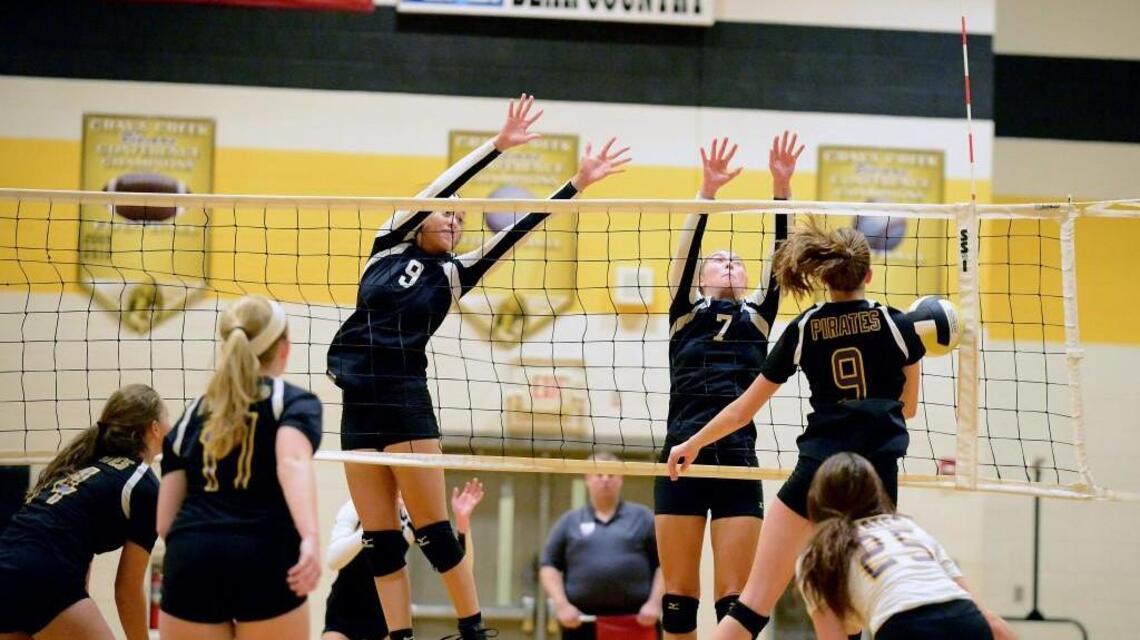 Gray’s Creek volleyball rallies by Corinth Holders in 3A playoffs