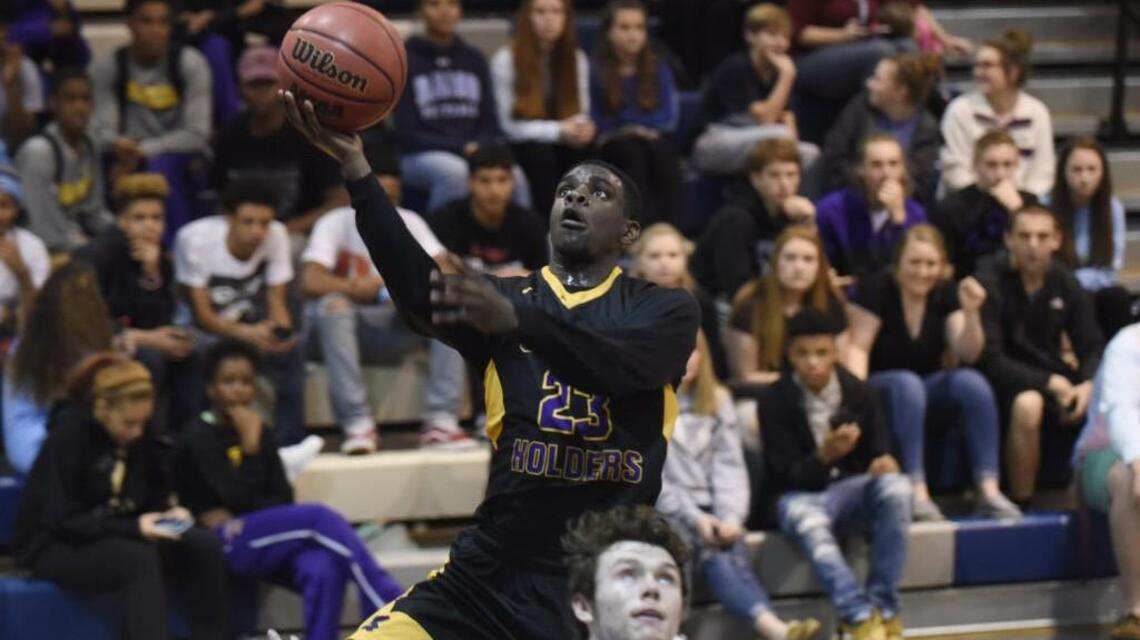 Corinth Holders boys, Cleveland girls split rivalry basketball games