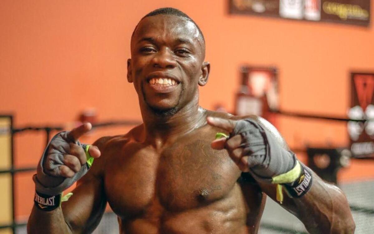 Dewayne Beamon, the Raleigh-based boxer from Goldsboro, is 4-0 since turning pro in August. On Friday, he’s fighting against Jamaica’s Rudolph “The Cutting Edge” Hedge for the Universal Boxing Federation’s All-American bantamweight title at Dorton Arena in Raleigh.