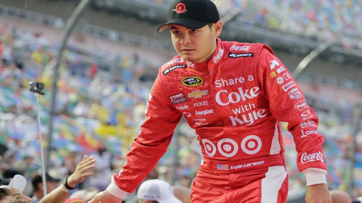 
Kyle Larson during driver introductions before a NASCAR Sprint Cup series auto race at Daytona International Speedway, Sunday, July 5, 2015, in Daytona Beach, Fla. (AP Photo/Terry Renna)
