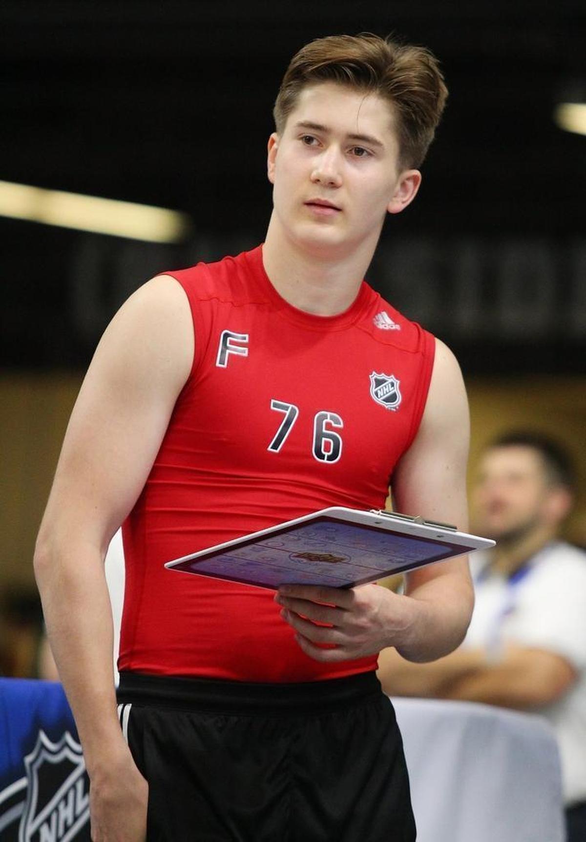 The Carolina Hurricanes used the 12th overall pick of the2017 NHL Entry Draft on Friday to take forward Martin Necas of the Czech Republic.