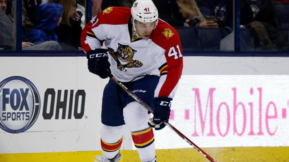 Greg McKegg, then with the Florida Panthers, carries the puck against the Columbus Blue Jackets during game in Columbus, Ohio, on Feb. 27, 2016. The Hurricanes obtained McKegg in a trade with the Pittsburgh Penguins on Feb. 26, 2018. (AP Photo/Paul Vernon)