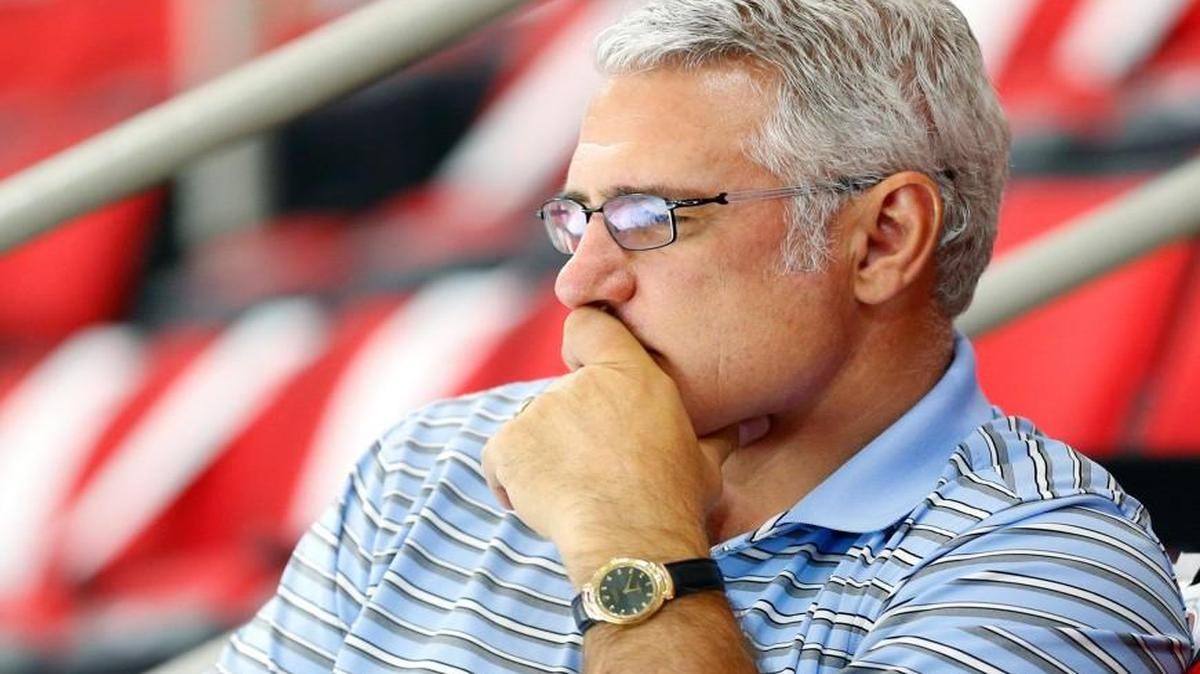 Ron Francis, in his second season as the Hurricanes’ general manager, has decisions to make ahead of the trade deadline next Monday.