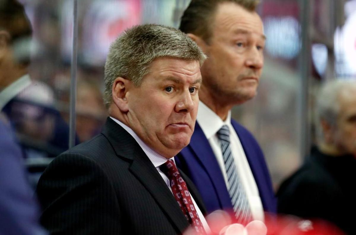 Carolina Hurricanes head coach Bill Peters and assistant Steve Smith aren't happy after goalie Scott Darling gave up his third goal of the first period in Sunday’s 5-1 loss to the Vegas Golden Knights. Peters pulled Darling after the goal.
