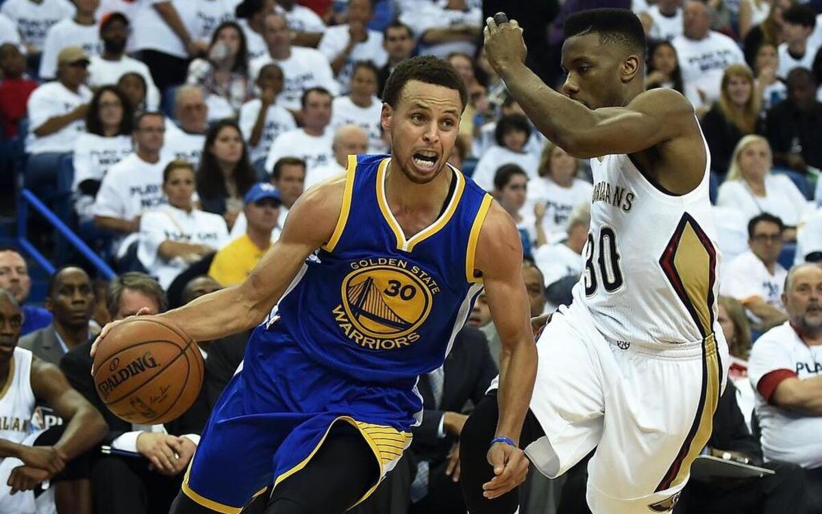 
Stephen Curry was named the NBA’s 2014-15 MVP.
